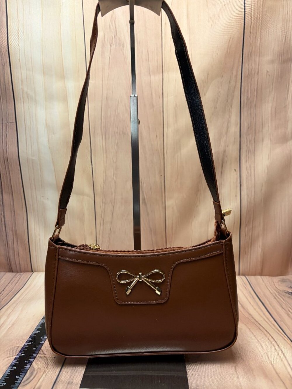 Small brown shoulde bag with bow